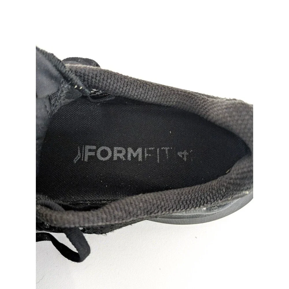 Saucony Triple Black Kinvara 14 Sneakers - Size 8 Mens